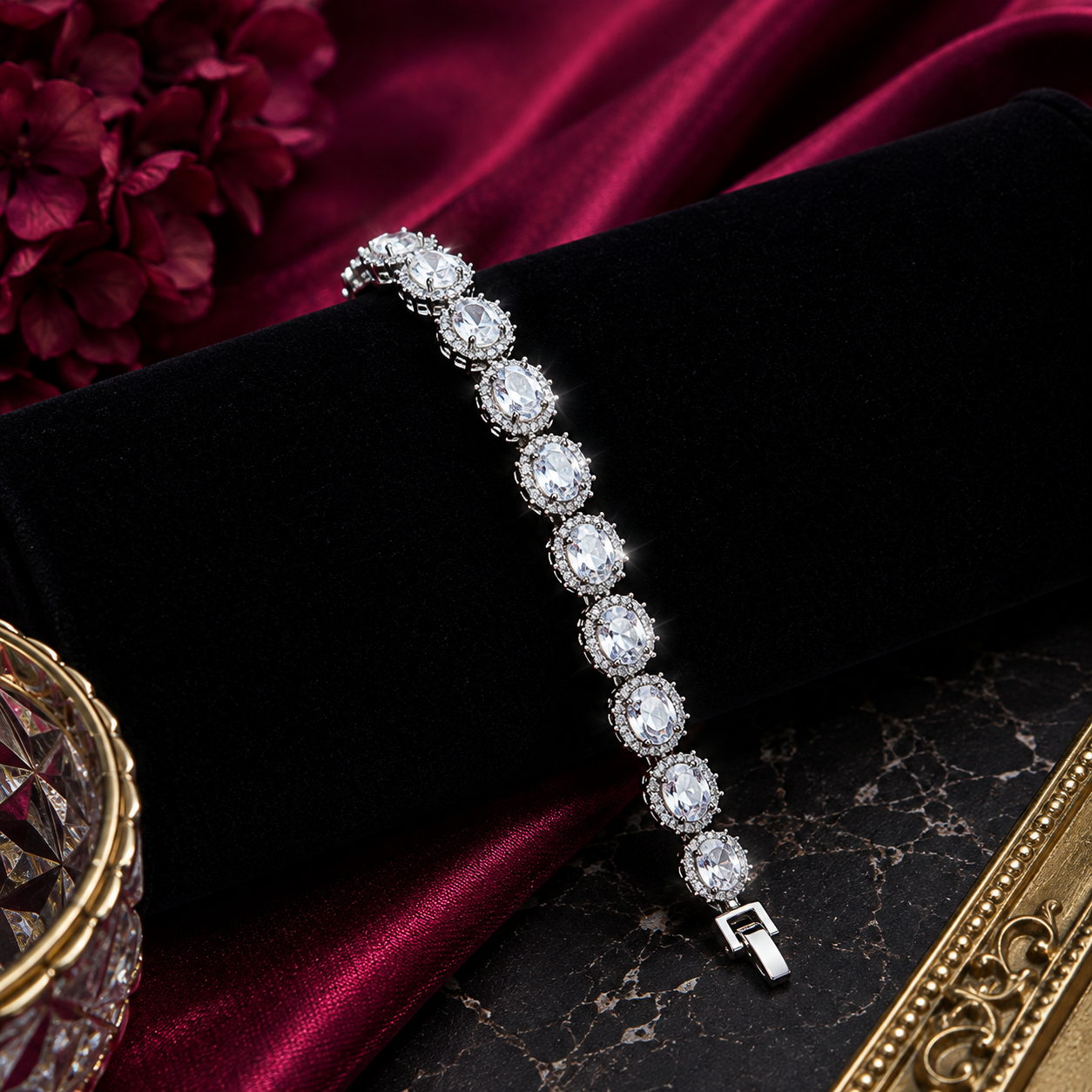 Oval Stones Bracelet Clear
